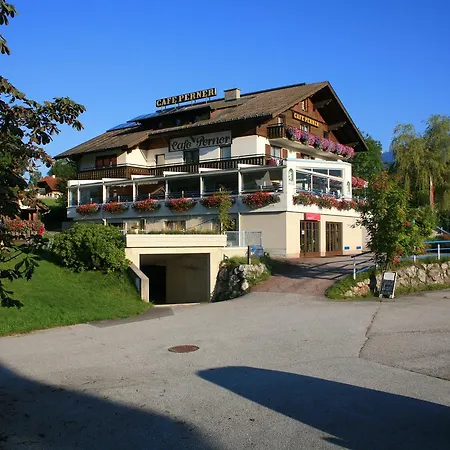 Hotel-café Perner 3*